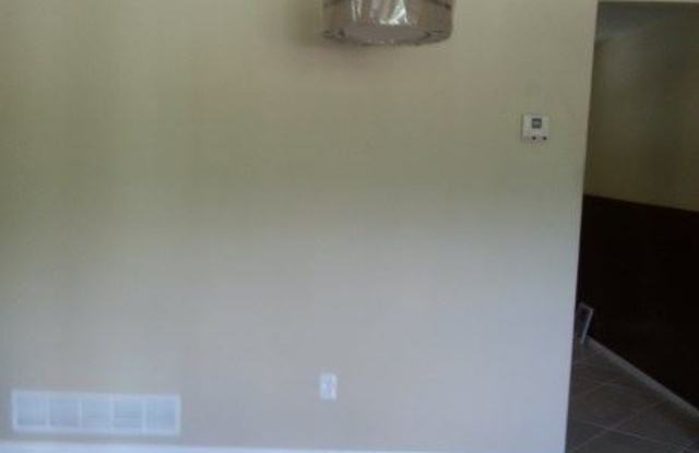 4816 Strathdale Rd Gallery 4