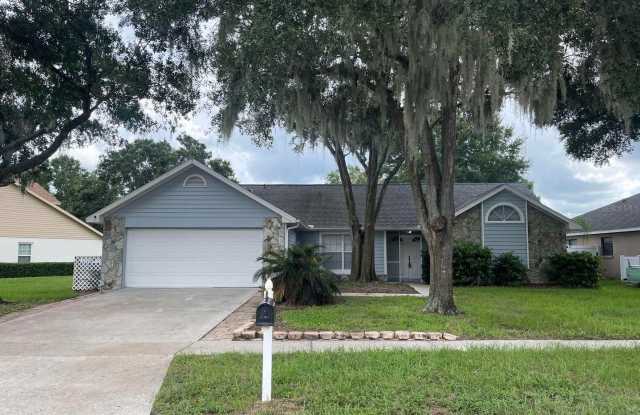 1449 MONTE LAKE DRIVE - 1449 Monte Lake Drive, Bloomingdale, FL 33596
