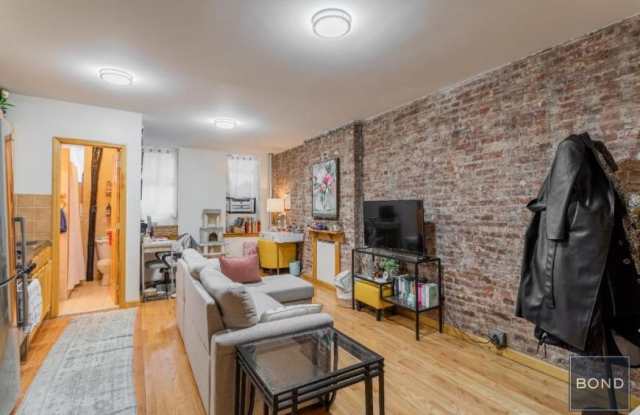 251 East Broadway photos photos