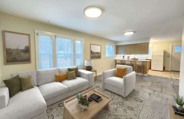 $1,795 - 2 Bed / 1 Bath Spacious House with New Carpet on a Large Lot in Latah Valley Gallery 1