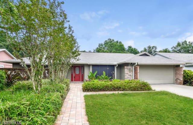 15803 Hampton Village Drive - 15803 Hampton Village Drive, Lake Magdalene, FL 33618