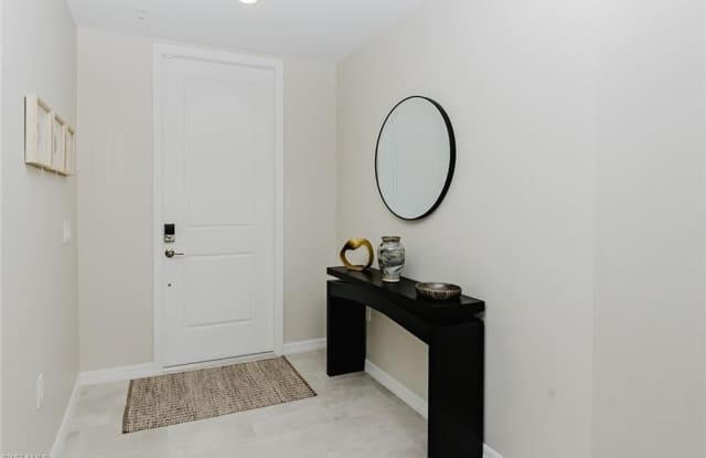 5615 Newcastle Ct Gallery 4