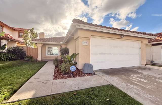Updated 3 Bed / 2 Bath in Sabre Springs!! - 10943 Shy Bird Lane, San Diego, CA 92128