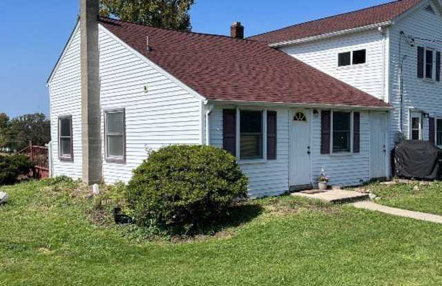 7401 STERRETTANIA Road unit: 2 photos photos