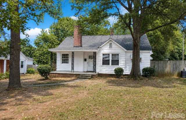 2733 Parkway Avenue photos photos