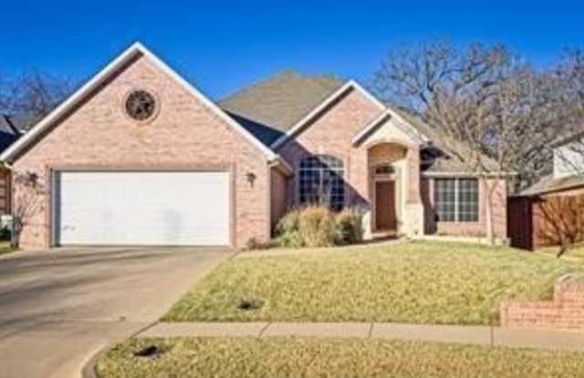 7308 Heritage Oaks Court - 7308 Heritage Oaks Court, Arlington, TX 76001