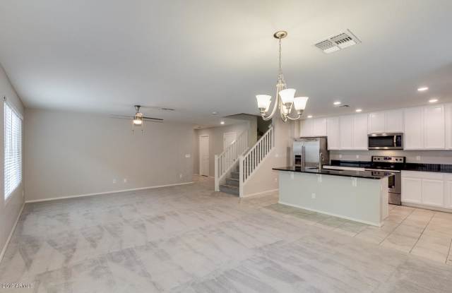 2905 S COLORADO Street - 2905 South Colorado Street, Chandler, AZ 85286