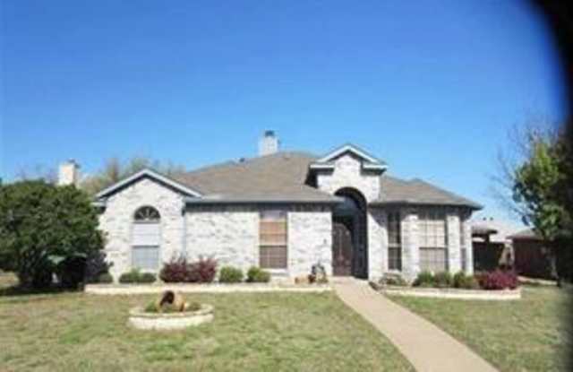 7501 Airline Drive - 7501 Airline Drive, Rowlett, TX 75089