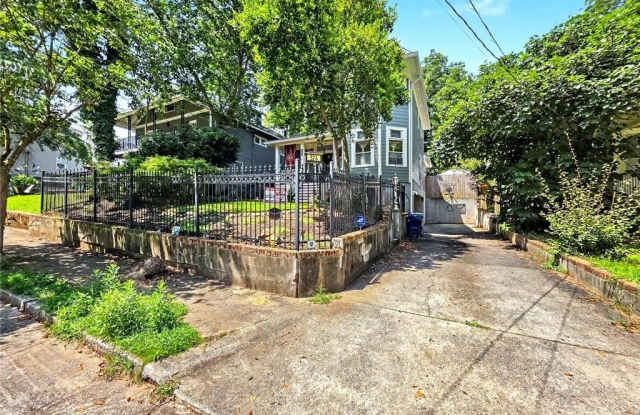 324 Brooks Avenue NE Gallery 2