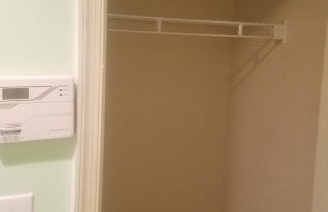 290 Riverbend Dr photos photos