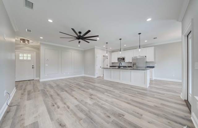 4447 Huckleberry Lane Gallery 4