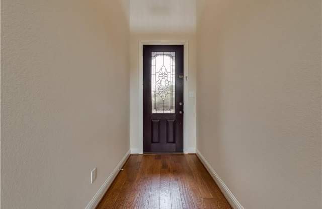 1702 Mammoth Drive Gallery 3