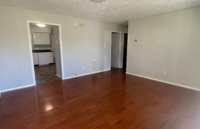 Cozy Townhome located in West Knox Gallery 3