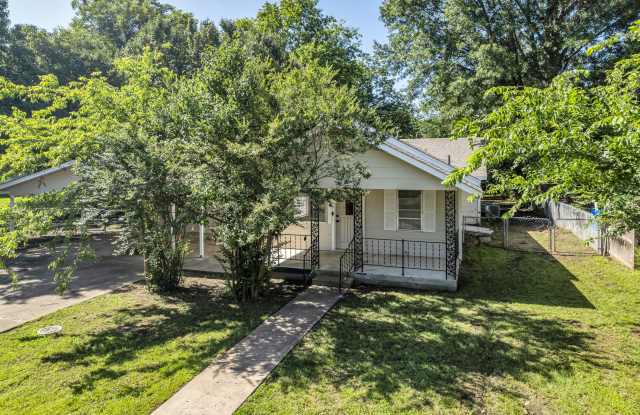 114 East Ross Avenue photos photos