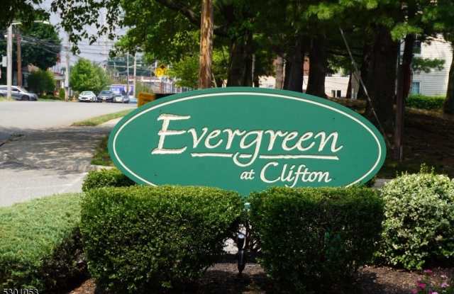 7 Evergreen Dr - 7 Evergreen Drive, Clifton, NJ 07014