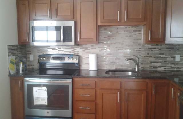 518 HARBOR VIEW COURT Gallery 2