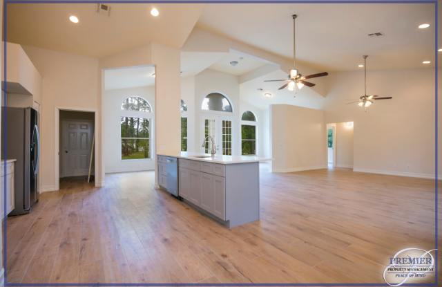 **NO HOA**UNFURNISHED ANNUAL**GOLDEN GATE ESTATES**COMPLETE REMODEL**3 BED 2 BATH HOME**2.9 ACRE LOT** Gallery 4