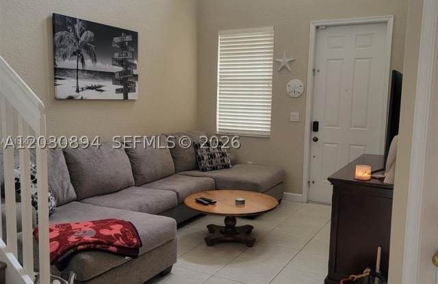 2407 SE 14th St photos photos