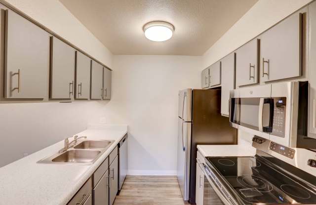 Riva Ridge Apartments photos photos