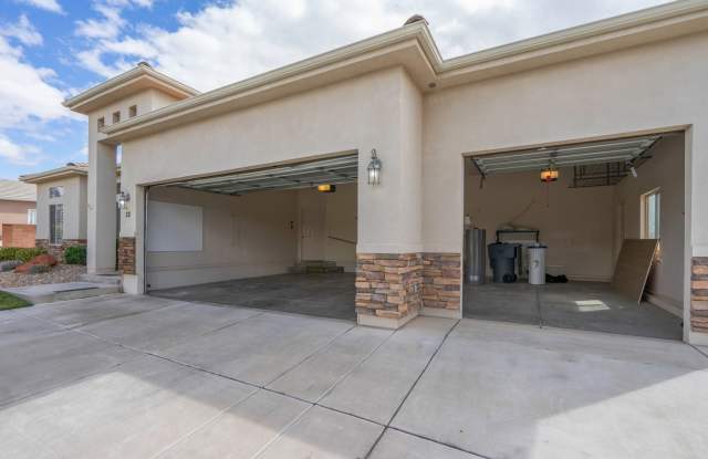 Pet Friendly home in Painted Desert photos photos