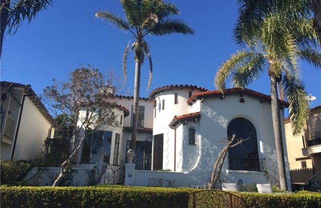 183 Crescent Bay Drive - 183 Crescent Bay Drive, Laguna Beach, CA 92651