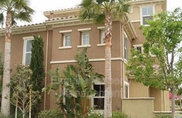 3395 SHADETREE WAY photos photos