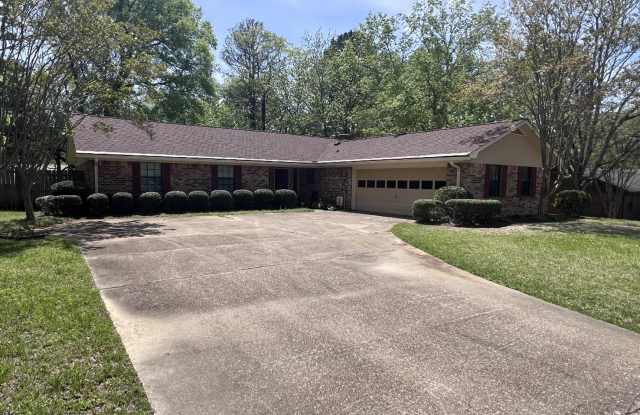 103 Cherokee Drive photos photos