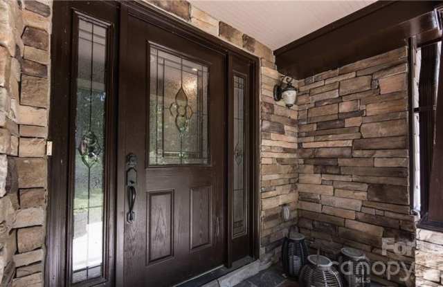 8511 Viking Drive Gallery 2