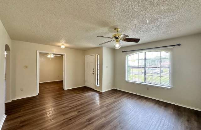 Price Drop!  Pets Accepted! Gallery 4