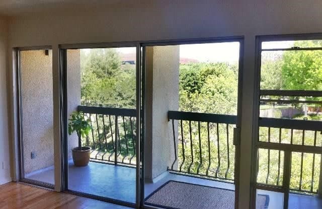 5650 Cambridge Way - 5650 Cambridge Way, Culver City, CA 90230