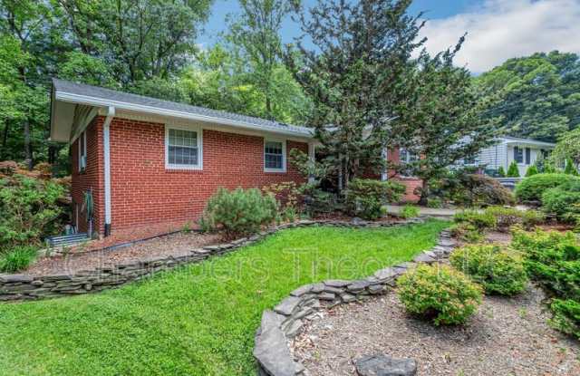 10211 Fox Ln photos photos