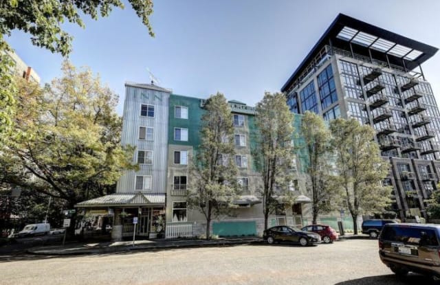 2721 Fourth Avenue photos photos