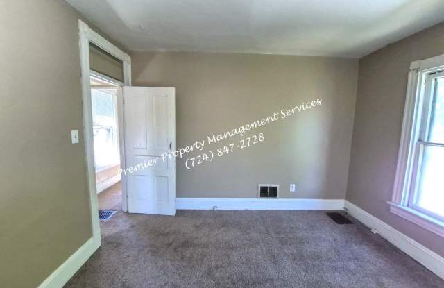 1613 4th Avenue Front Gallery 4