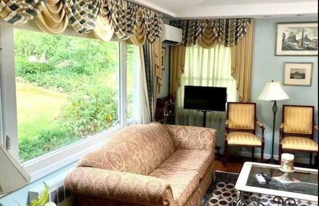 55 E Ridge Drive Drive Gallery 4