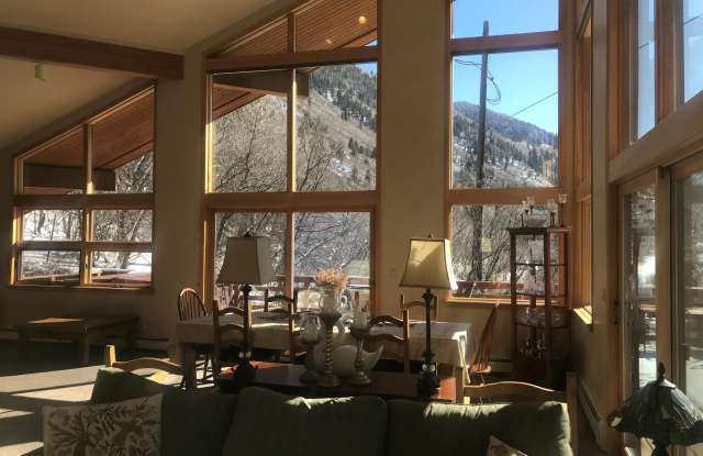 368 E Lupine Drive Gallery 3
