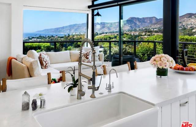 29500 Heathercliff Road unit: 212 - 29500 Heathercliff Road, Malibu, CA 90265
