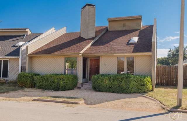70 Harbour Town Street - 70 Harbour Town, Abilene, TX 79606
