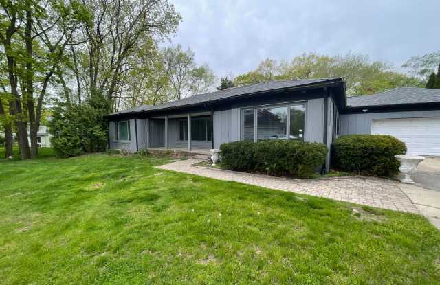 Spacious 3bd/2.5ba Ranch photos photos