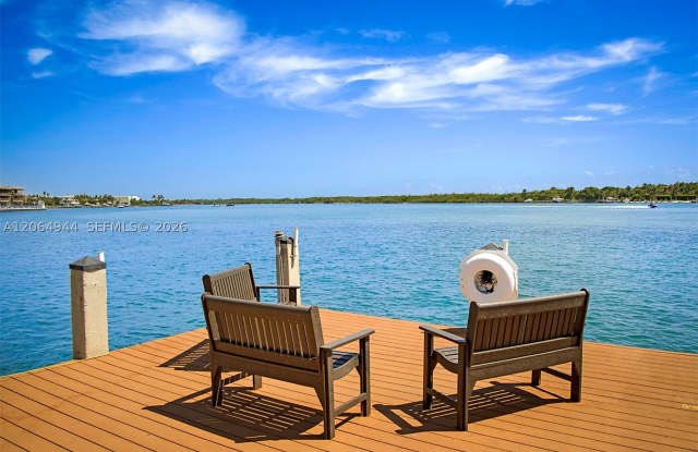 100 Intracoastal Pl Gallery 3