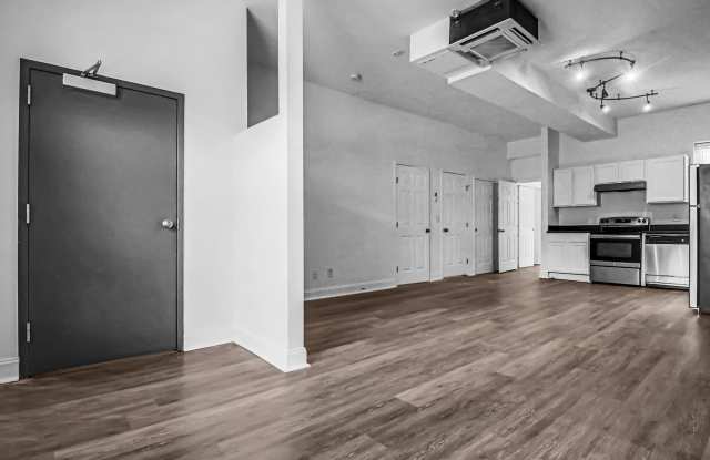 18th Street Lofts Gallery 4