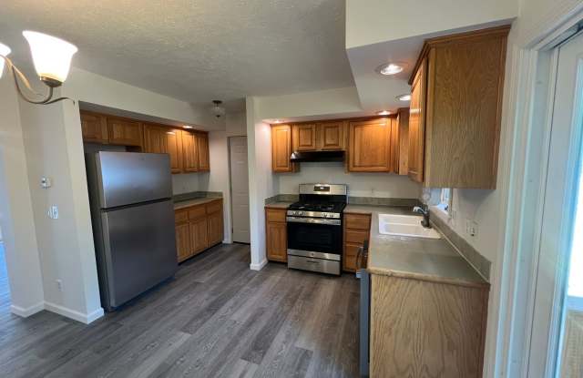 REMODELED 2 BEDROOM HOME IN HEART OF TRAVERSE CITY Gallery 3