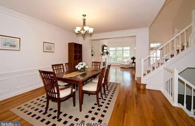 3917 IVY TERRACE CT NW Gallery 4