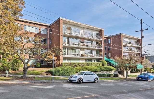 Walk to all that Downtown Queen Anne Offers! photos photos