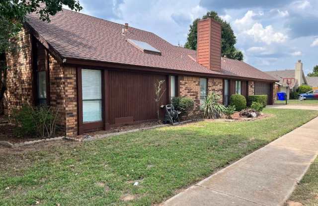 3 Bed 2 Bath Home For Lease August 1! photos photos