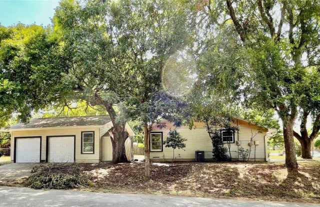 715 Roberts Street Gallery 4