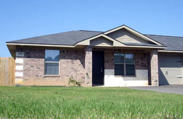 Coming Soon: 2 bedroom, 2 bathroom Duplex in Lindale TX! photos photos