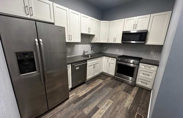 Renovated 2BR Home with Parking  Outdoor Space – Near Lake Merritt photos photos