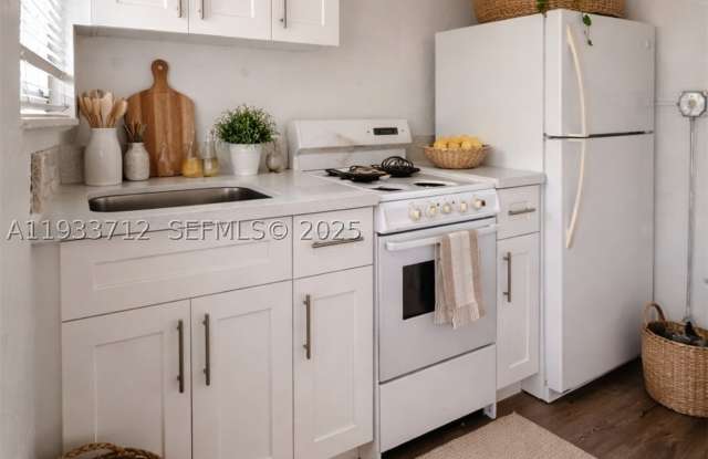 251 Hibiscus Dr Gallery 3