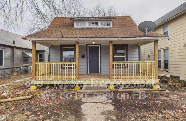 413 Main St - 413 Main Street, Osawatomie, KS 66064