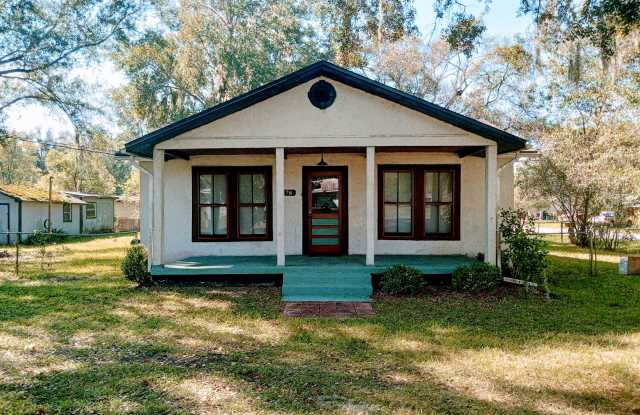 178 Tracer Ave photos photos